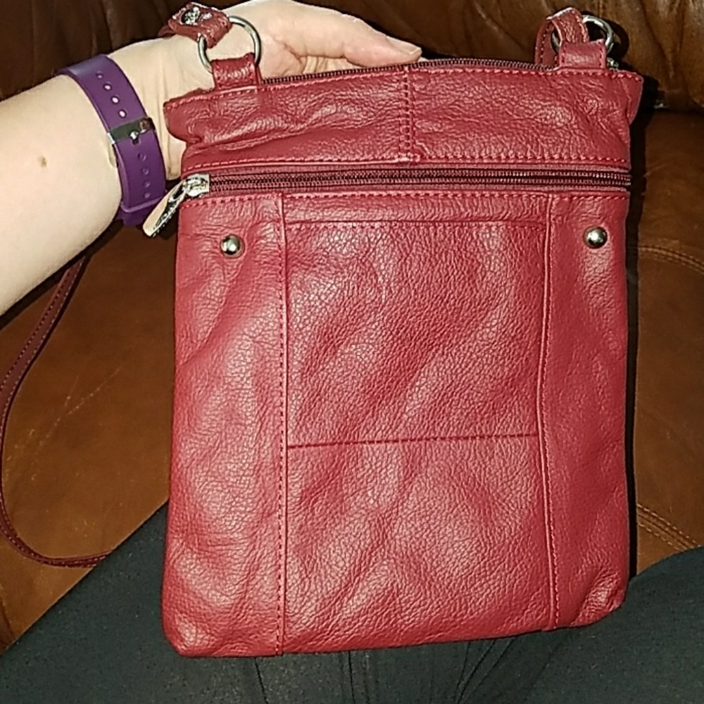 BRAND NEW cross body bag. - Picture 2 of 8